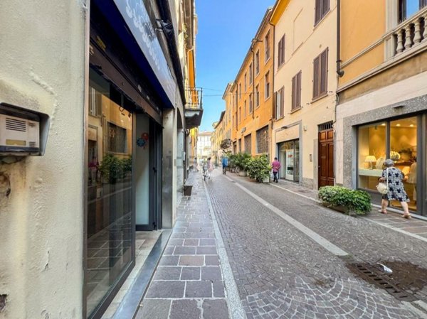 locale commerciale in affitto a Lodi in zona Centro Storico