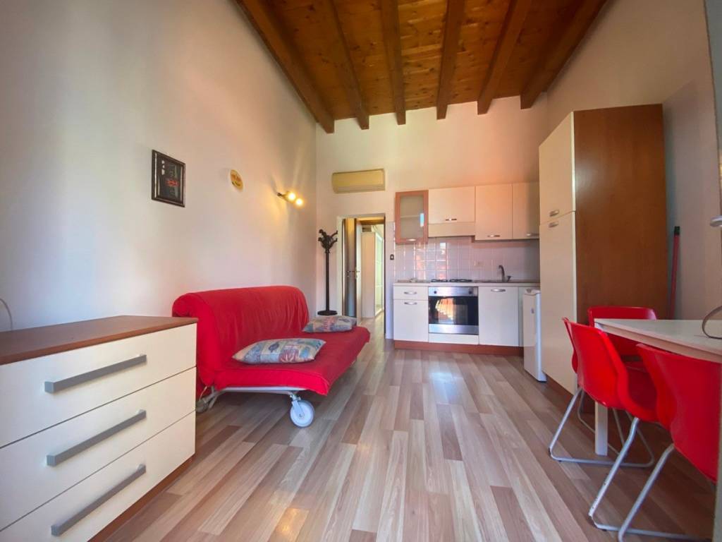 appartamento in affitto a Lodi in zona Città Bassa