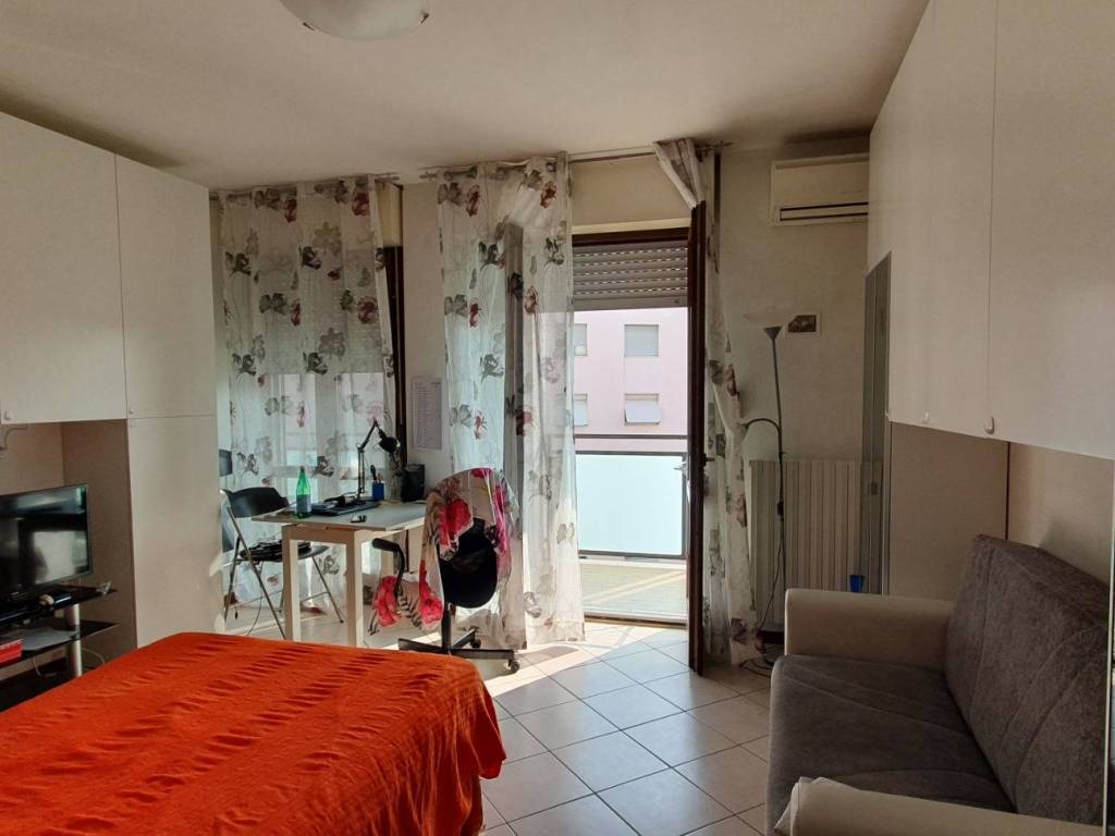 appartamento in affitto a Lodi in zona Fanfani