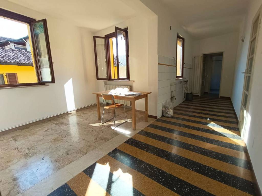 appartamento in affitto a Lodi in zona Città Bassa
