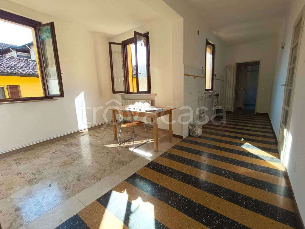 appartamento in affitto a Lodi in zona Città Bassa