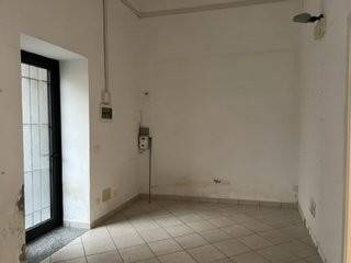 negozio in affitto a Lodi in zona Centro Storico