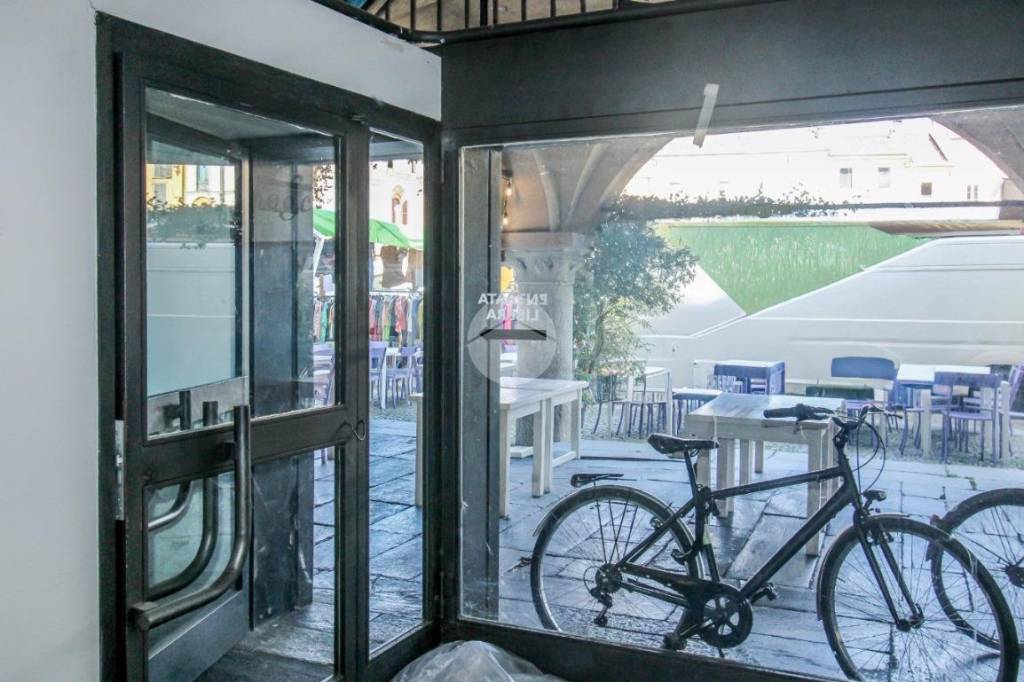 negozio in affitto a Lodi in zona Centro Storico