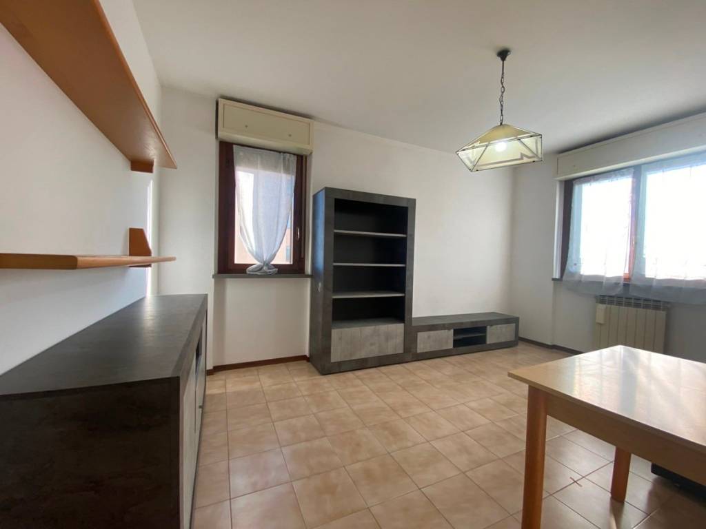 appartamento in affitto a Lodi in zona Fanfani