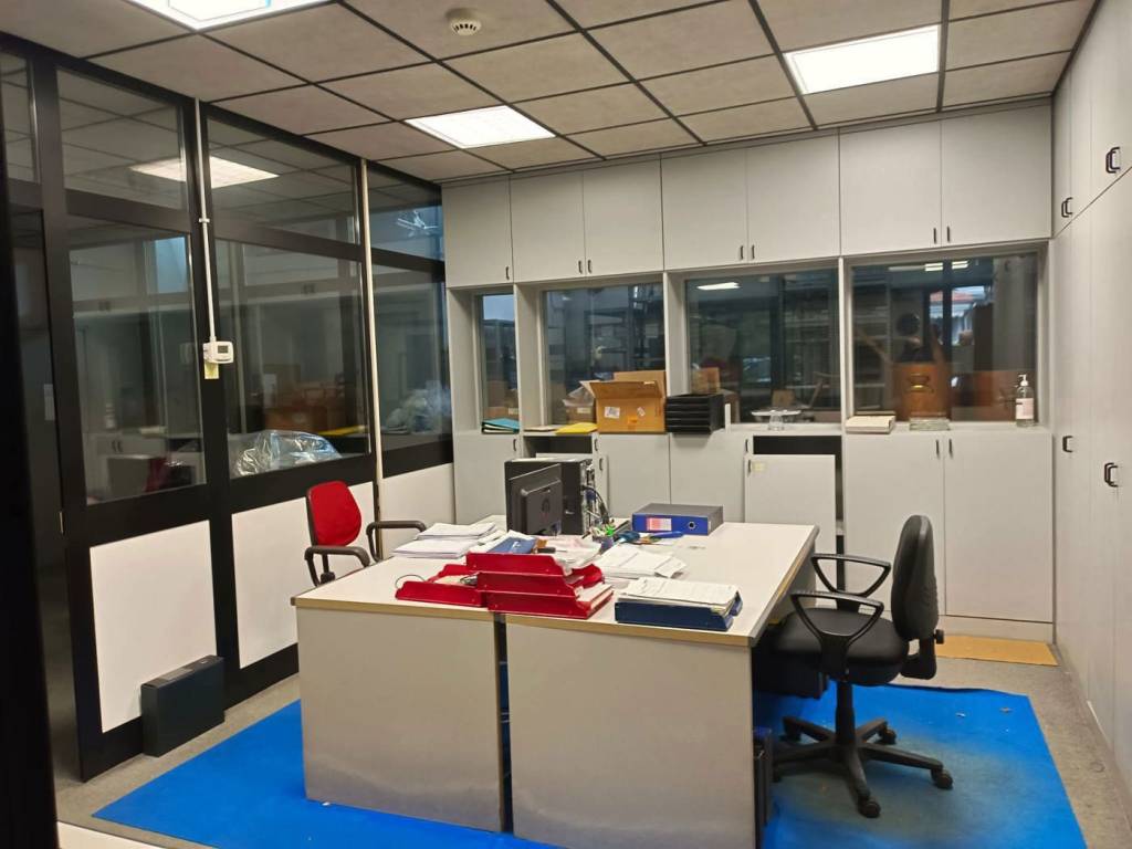 locale commerciale in affitto a Lodi in zona Martinetta