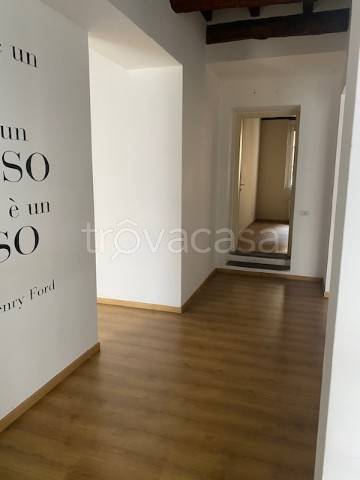 negozio in affitto a Lodi in zona Centro Storico