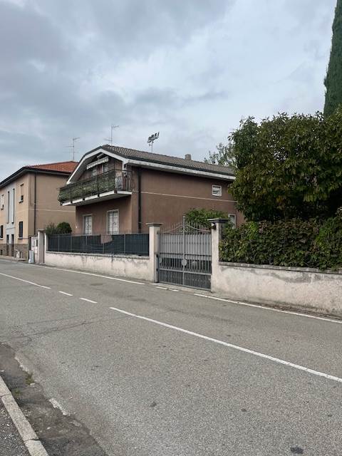 appartamento in affitto a Lodi in zona Paderno