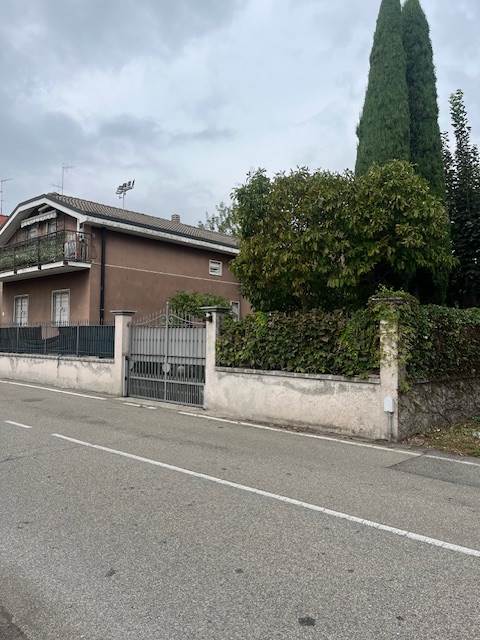 appartamento in affitto a Lodi in zona Paderno
