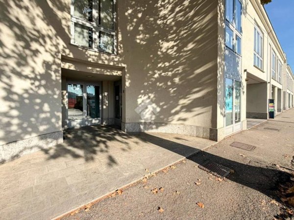 negozio in affitto a Lodi in zona Viale Pavia