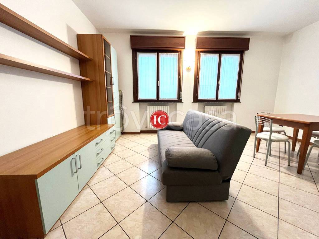 appartamento in affitto a Lodi in zona Fanfani