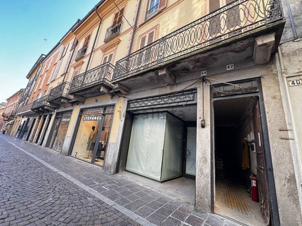 negozio in affitto a Lodi