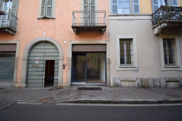 locale commerciale in affitto a Lodi in zona Centro Storico