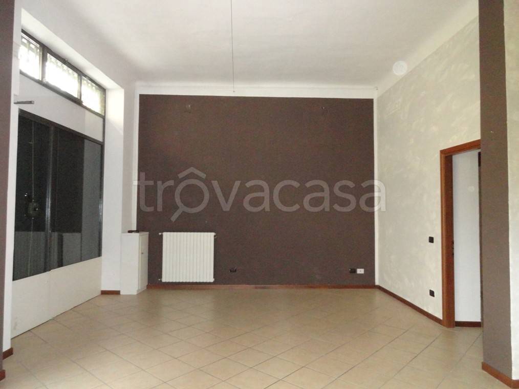 negozio in affitto a Lodi in zona Centro Storico