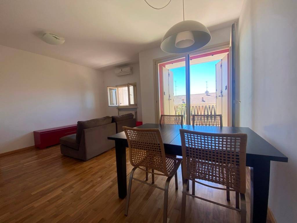 appartamento in affitto a Lodi in zona Piazza Albarola