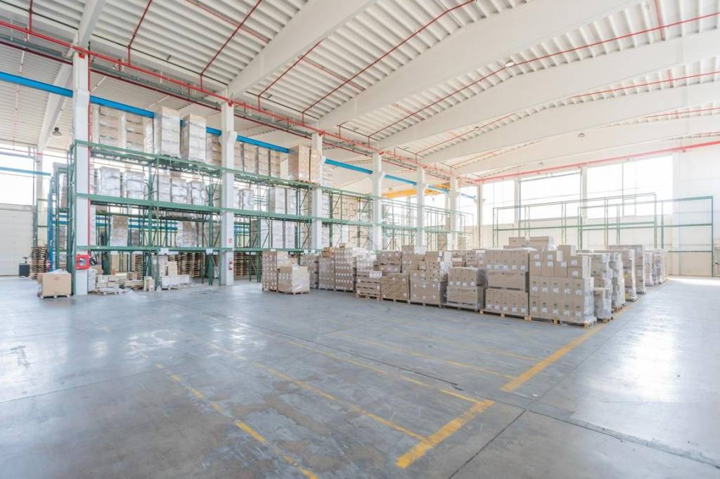 locale commerciale in affitto a Lodi