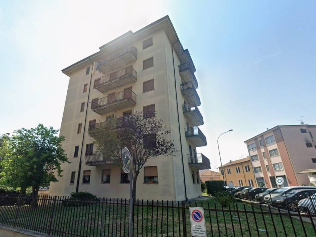 appartamento in affitto a Lodi in zona Fanfani