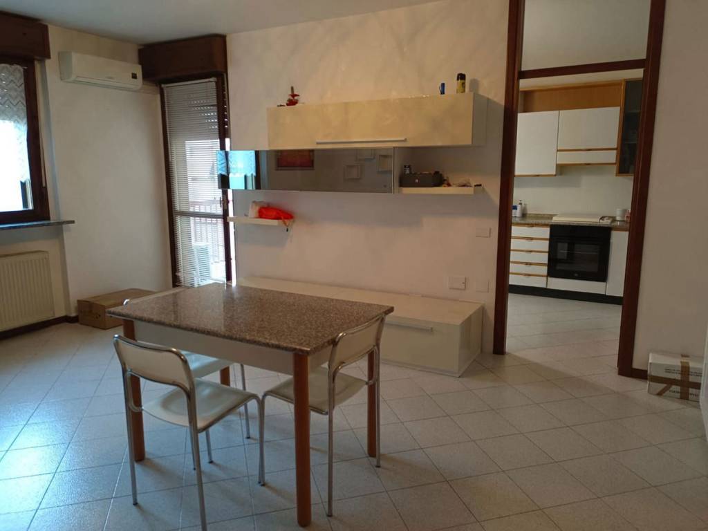 appartamento in affitto a Lodi in zona Piazza Albarola