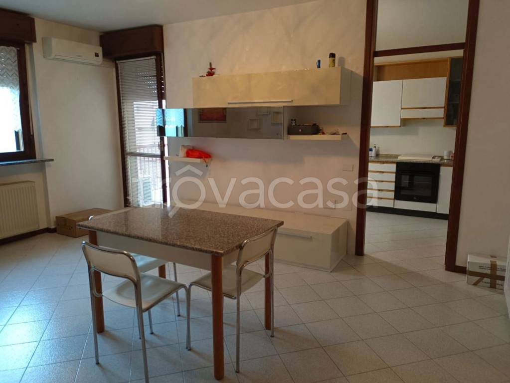 appartamento in affitto a Lodi in zona Piazza Albarola