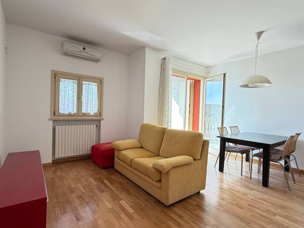 appartamento in affitto a Lodi in zona Piazza Albarola