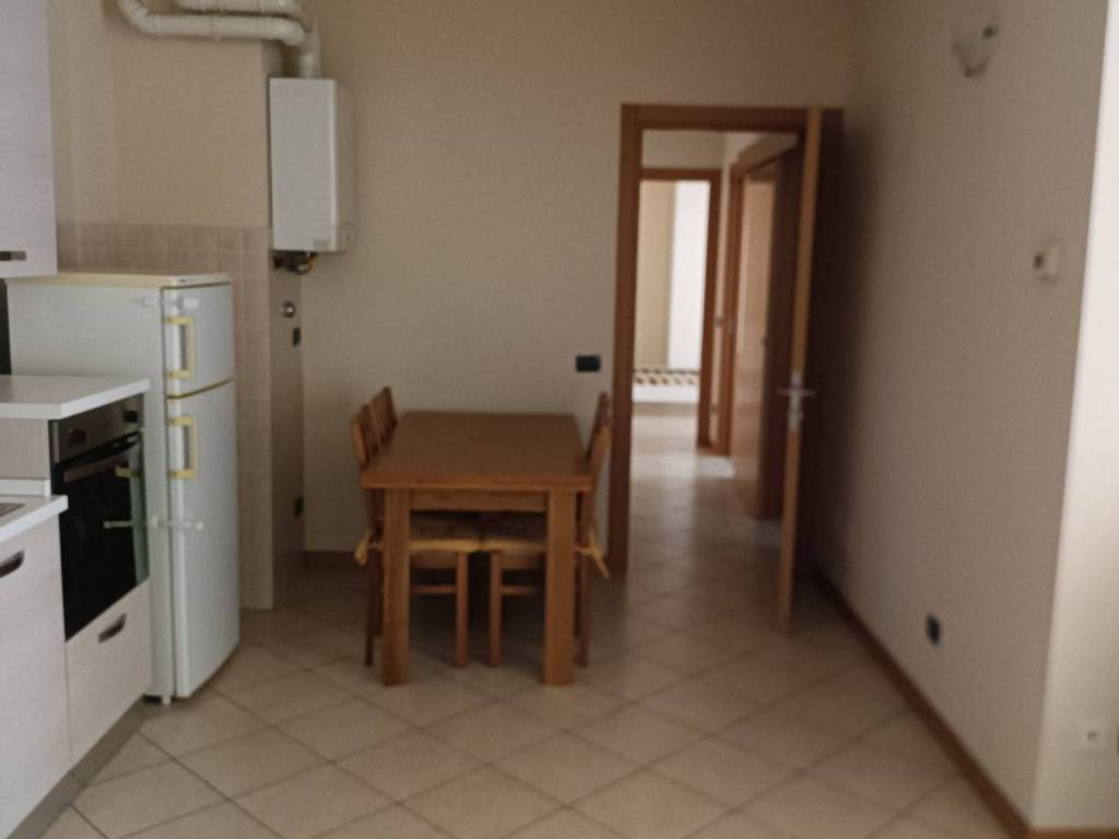 appartamento in affitto a Lodi in zona Fanfani