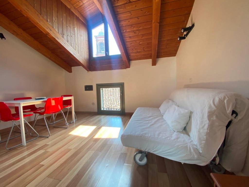 appartamento in affitto a Lodi in zona Città Bassa