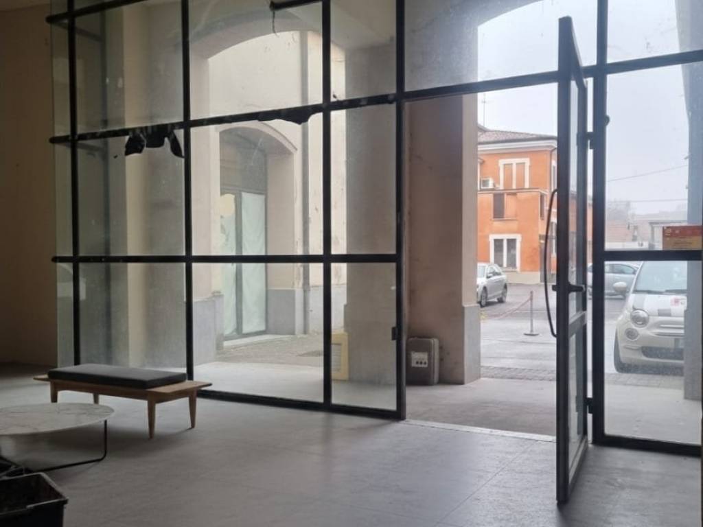 ufficio in affitto a Lodi in zona Città Bassa