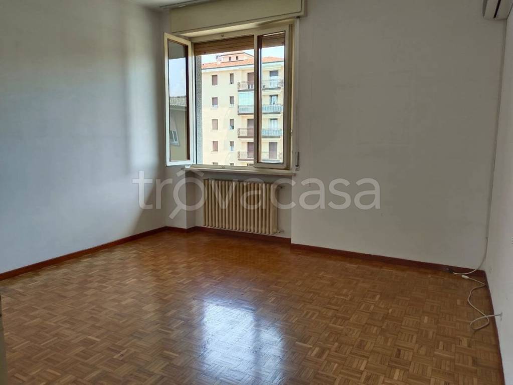 appartamento in affitto a Lodi in zona Città Bassa