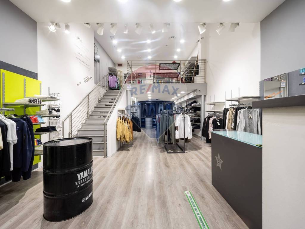 negozio in affitto a Sant'Angelo Lodigiano