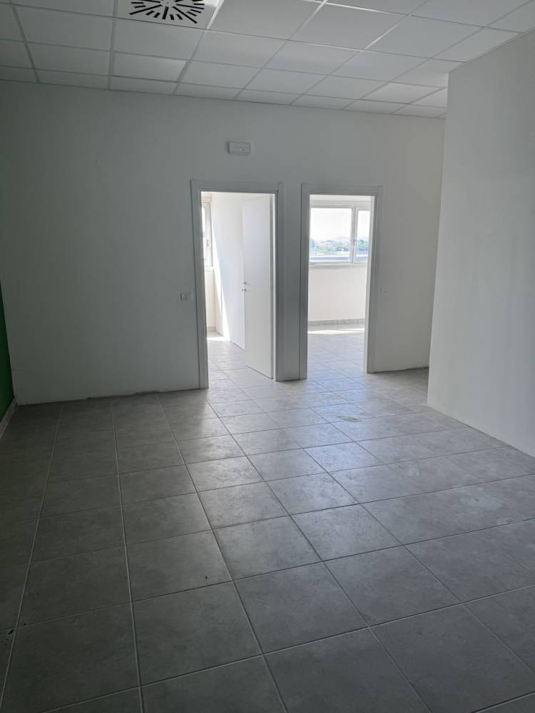 ufficio in affitto a Sant'Angelo Lodigiano