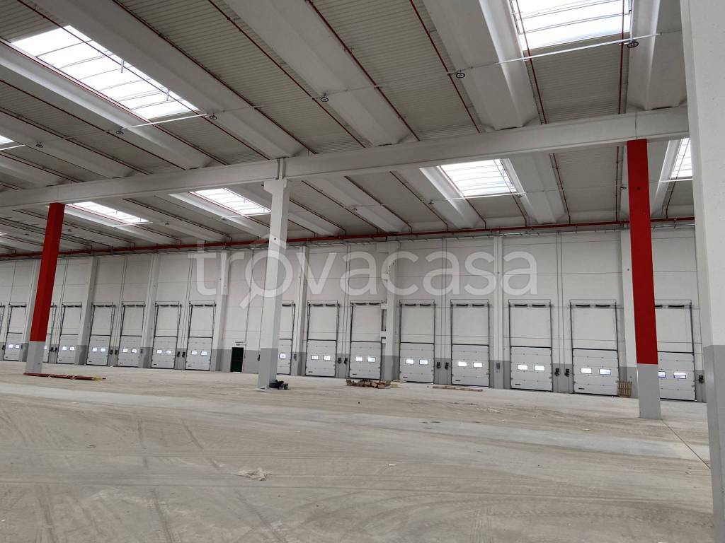 locale commerciale in affitto a Somaglia in zona San Martino Pizzolano