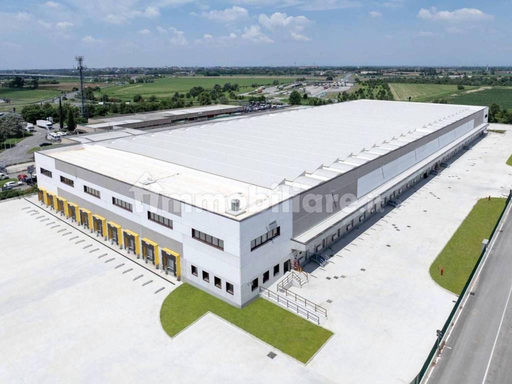 locale commerciale in affitto a Sordio