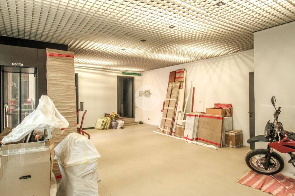 negozio in affitto a Terranova dei Passerini