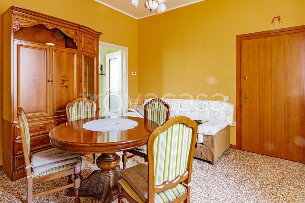 appartamento in affitto a Terranova dei Passerini