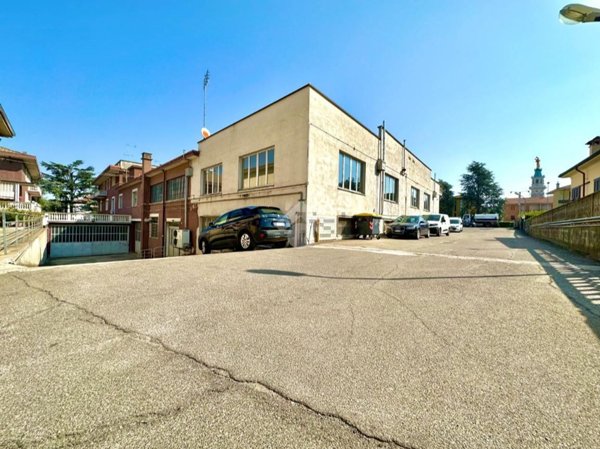 locale di sgombero in affitto a Tortona