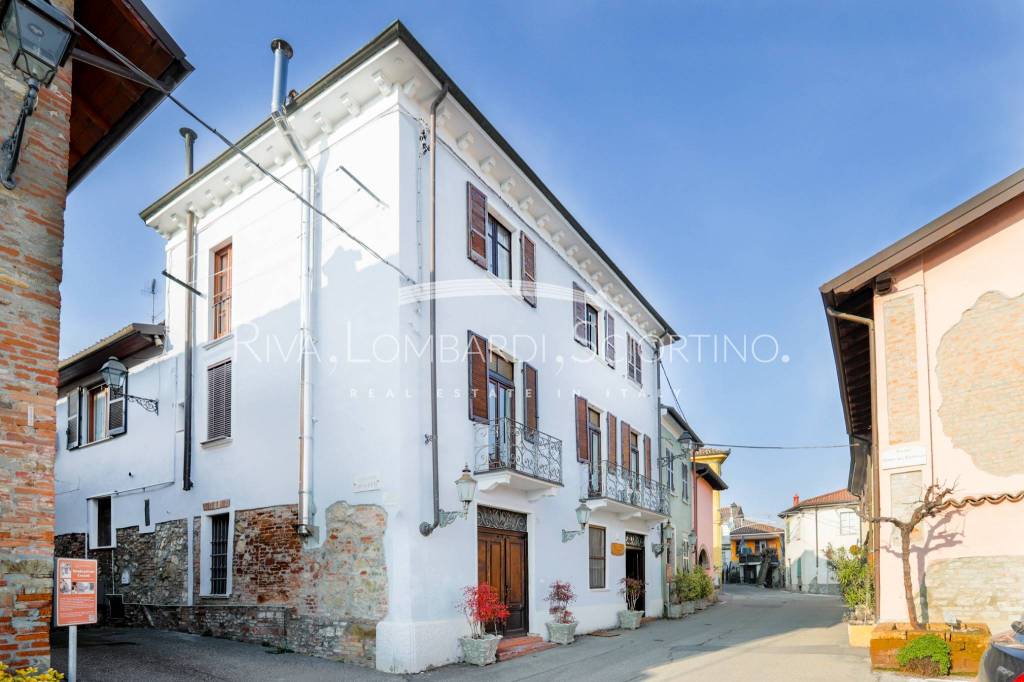 negozio in affitto a Tortona in zona Vho