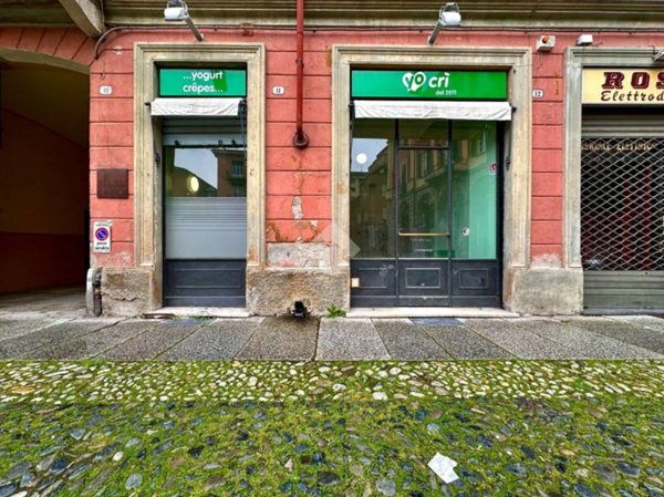 negozio in affitto a Tortona in zona Centro Storico