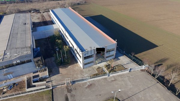 capannone in affitto a Tortona