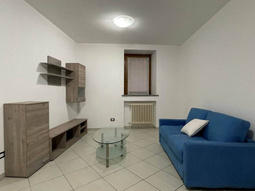 appartamento in affitto a Tortona in zona Mombisaggio