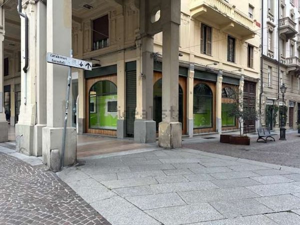 locale commerciale in affitto a Tortona in zona Centro Storico