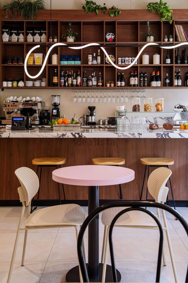 negozio in affitto a Tortona