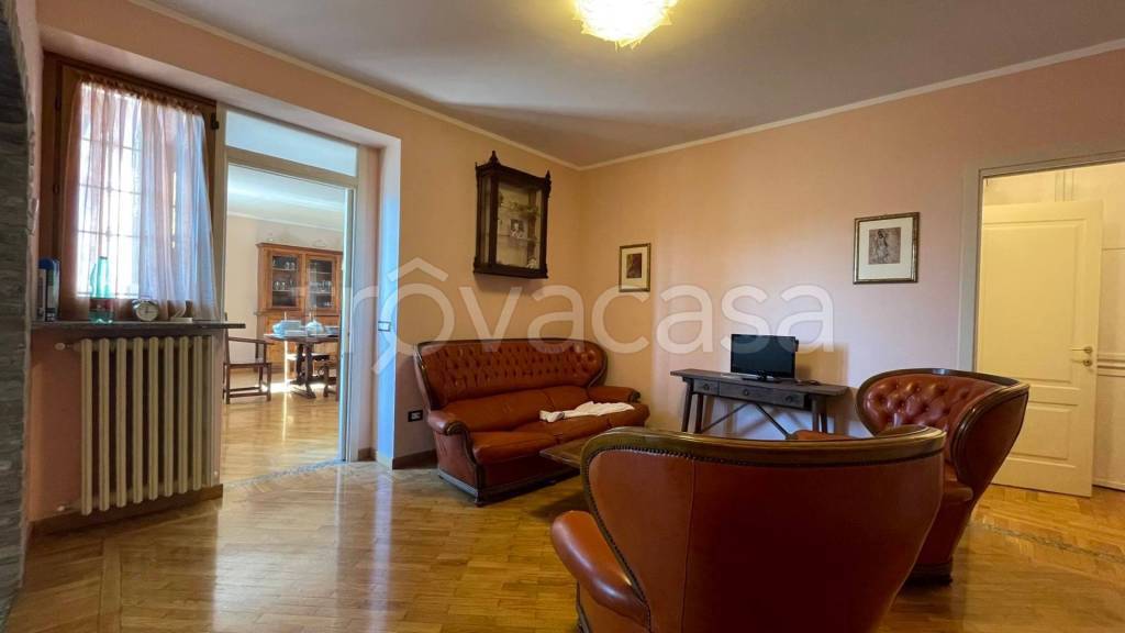appartamento in affitto a Tortona in zona Mombisaggio