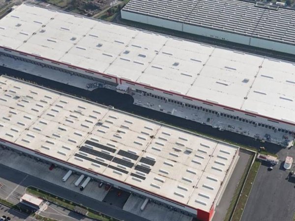 locale commerciale in affitto a Tortona