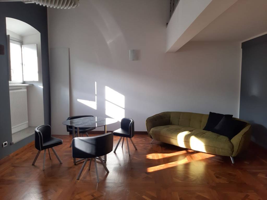 appartamento in affitto a Valenza