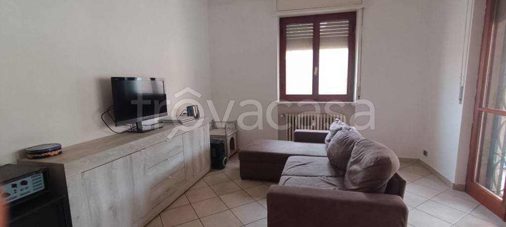 appartamento in affitto a Valenza