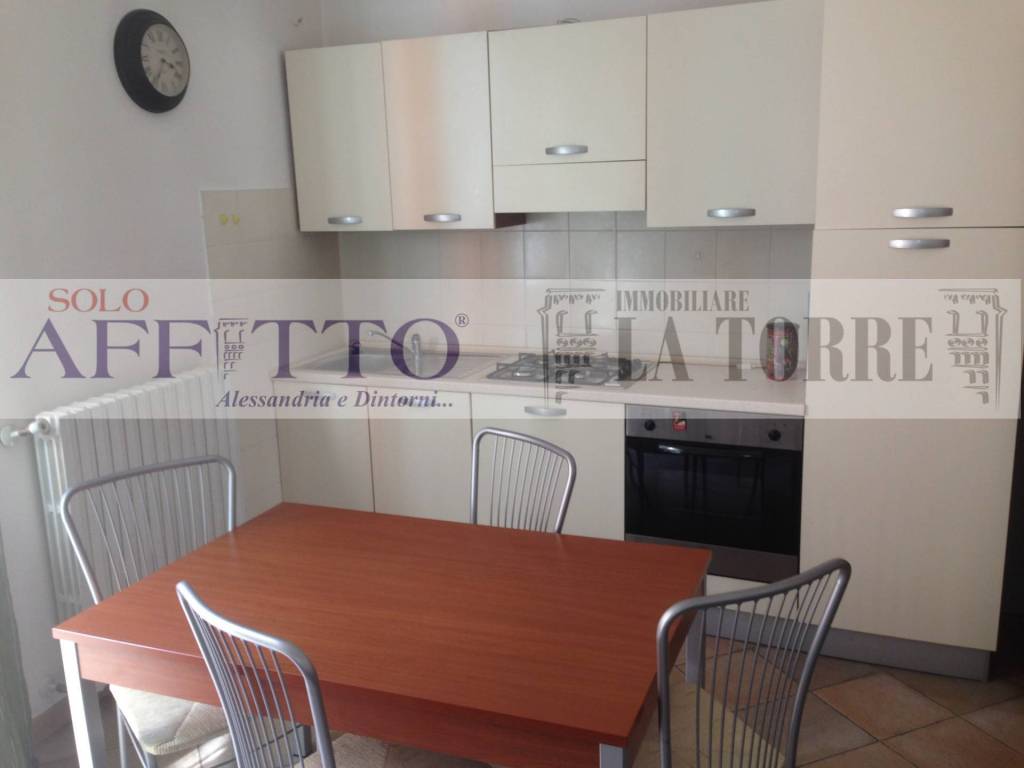 appartamento in affitto a Valenza
