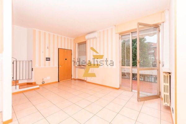 appartamento in affitto a Valenza