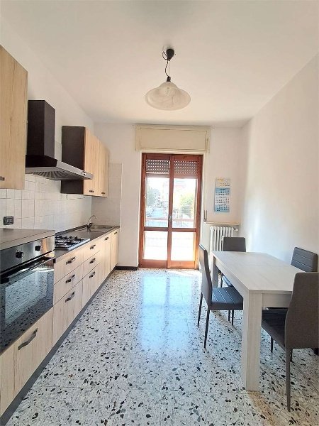 appartamento in affitto a Valenza