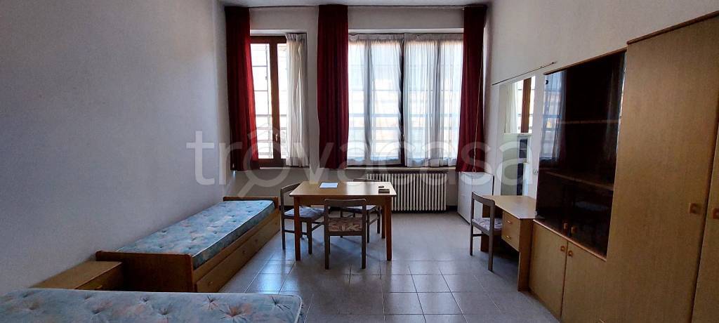 appartamento in affitto a Valenza