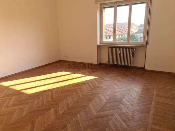 appartamento in affitto a Valenza