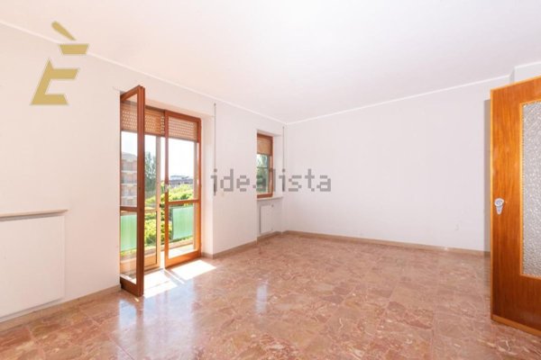 appartamento in affitto a Valenza